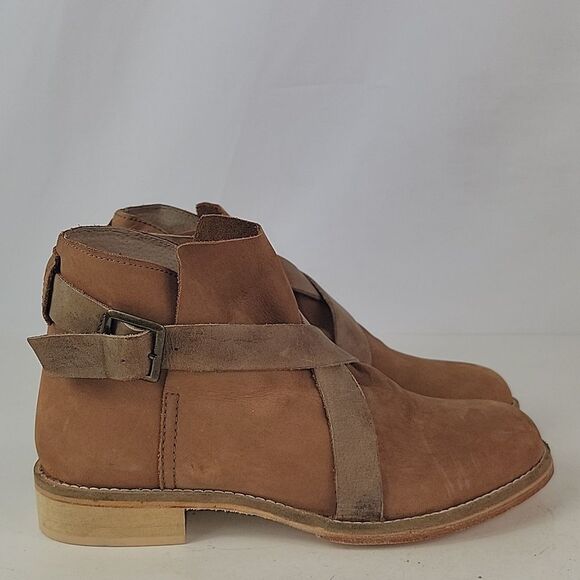 Free People Las Palmas Distressed Leather Women's Ankle Boots - Picture 2 of 15